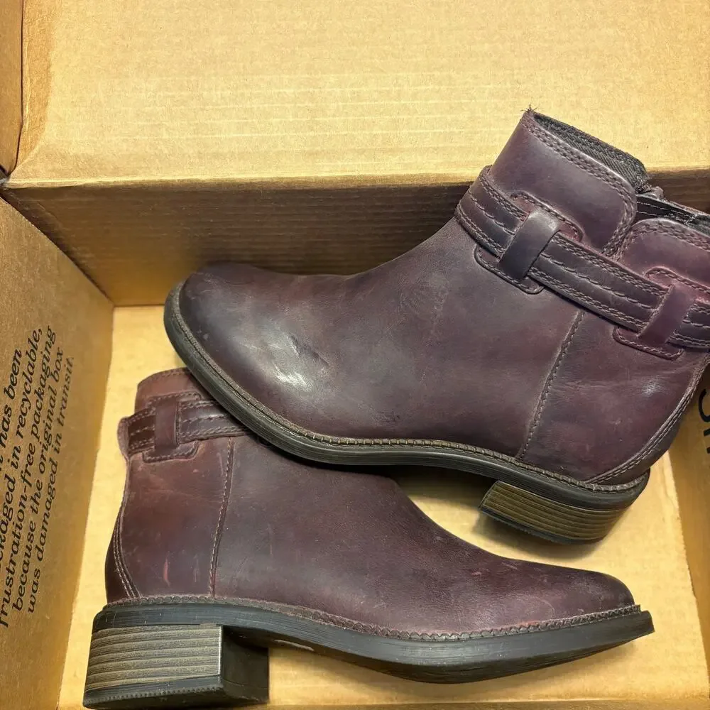 Clarks Maye Ease Leather Boots 6 NWT Dark Brown Ankle Bootie Zip Western Comfort